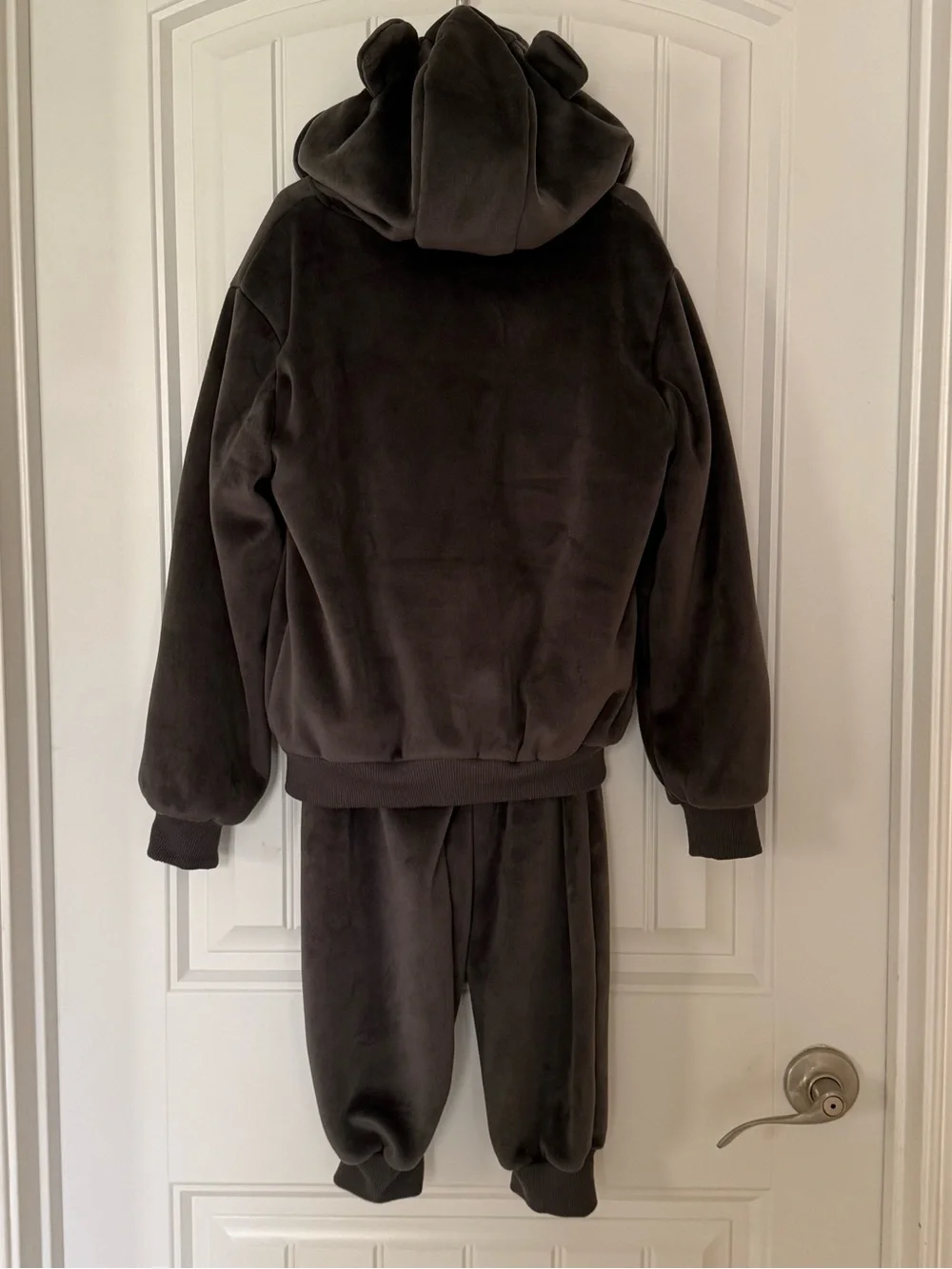 Lola + the Boys Bear Velour Set Size 12  Charcoal Gray 🐻🖤